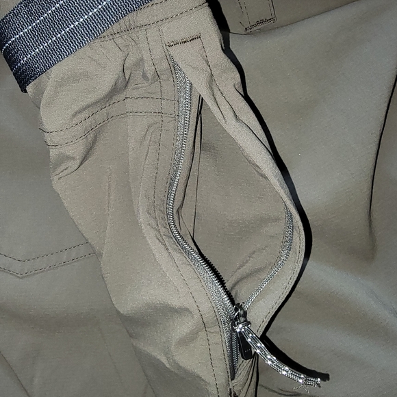 L.L. Bean Men's Men's Tropicwear Pants, size XXXL 30" Dark Cinder - Picture 3 of 12